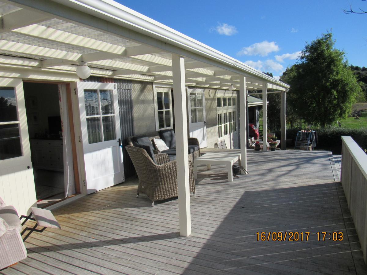 Woolshed Bed & Breakfast Takaka Exterior photo