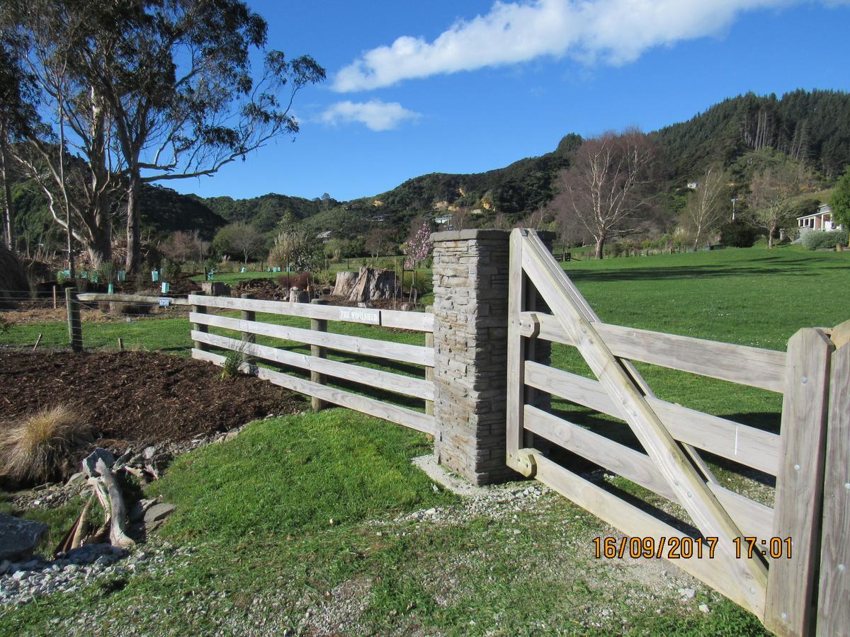 Woolshed Bed & Breakfast Takaka Exterior photo